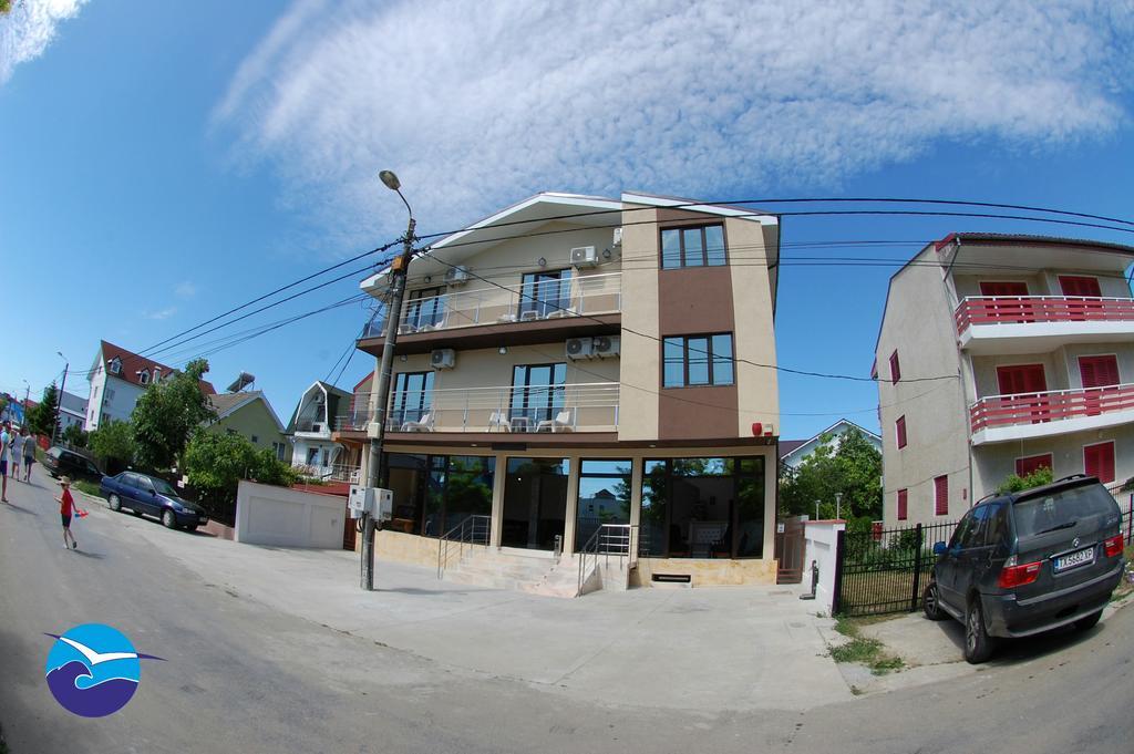 Razvan Holiday Costinești Exterior foto