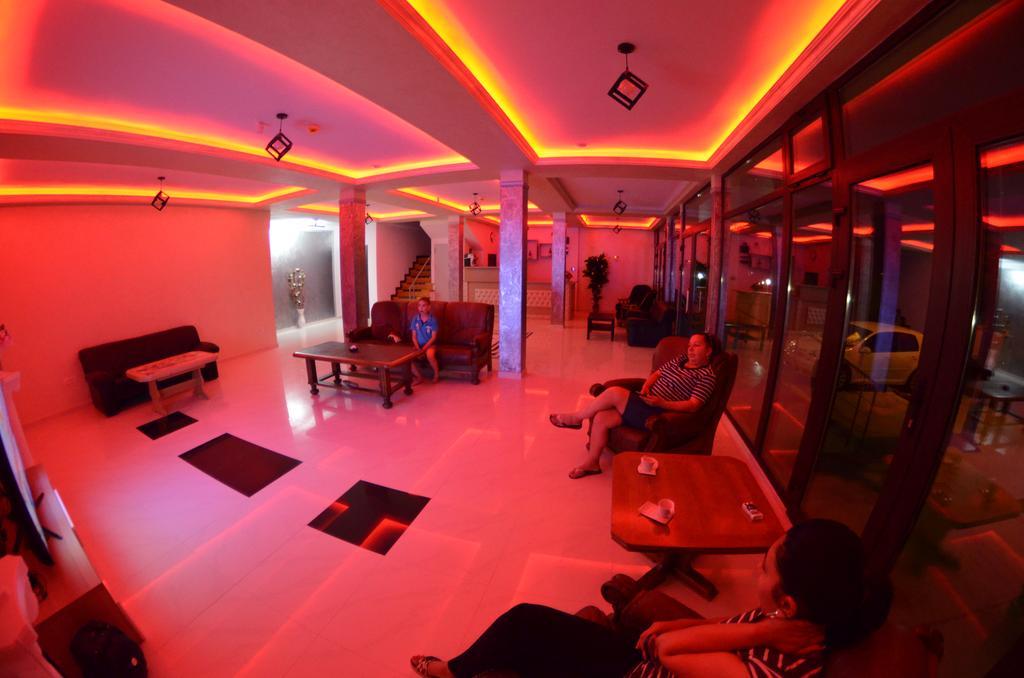 Razvan Holiday Costinești Exterior foto