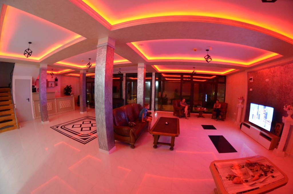 Razvan Holiday Costinești Exterior foto